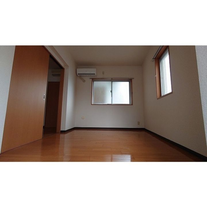 東京都杉並区南荻窪1丁目の賃貸マンションの居間