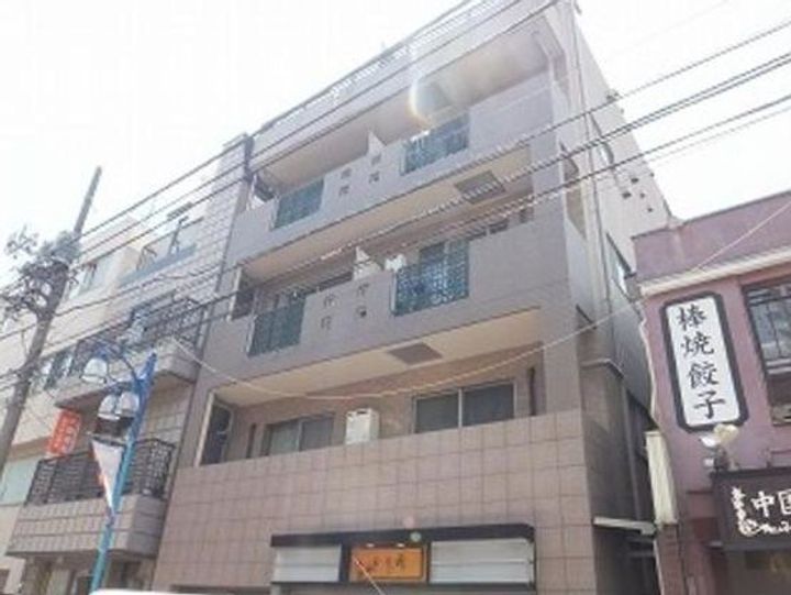 東京都目黒区東山3丁目の賃貸マンションの外観