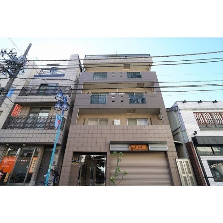 東京都目黒区東山3丁目の賃貸マンションの外観