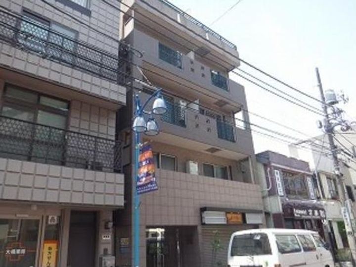 東京都目黒区東山3丁目の賃貸マンションの外観