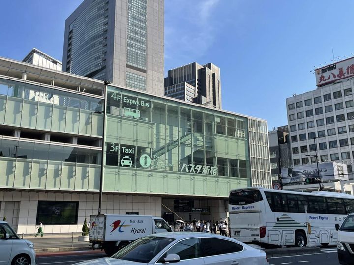 ムジーク北参道の周辺