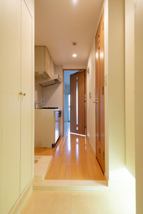 東京都杉並区上高井戸1丁目の賃貸マンションの玄関