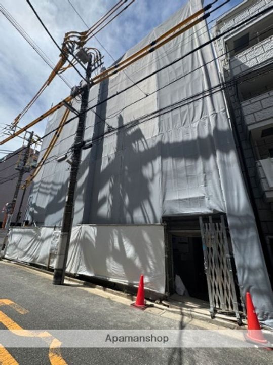 東京都中野区本町3丁目の賃貸マンションの外観