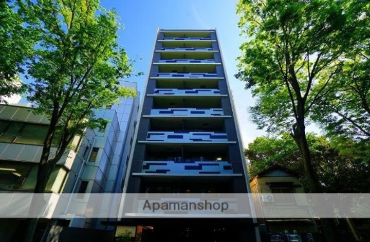 東京都世田谷区松原2丁目の賃貸マンションの外観