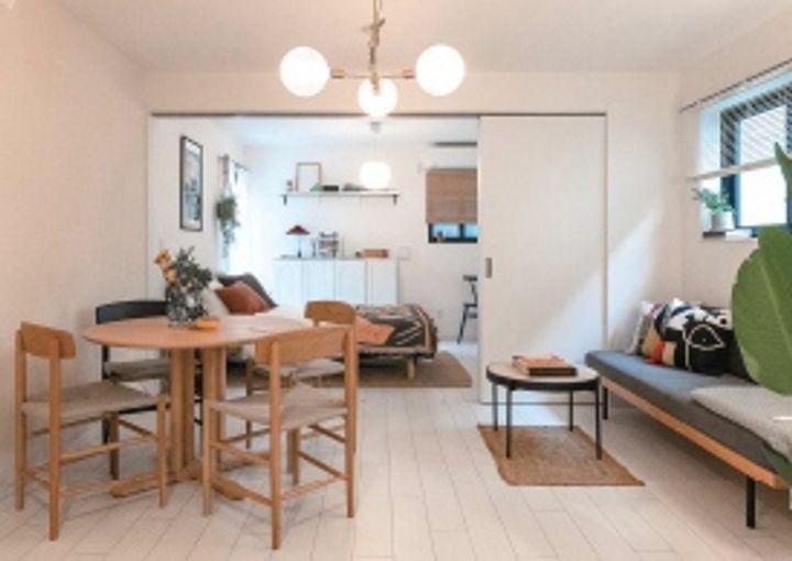 エルファーロ笹塚Ⅲの居間