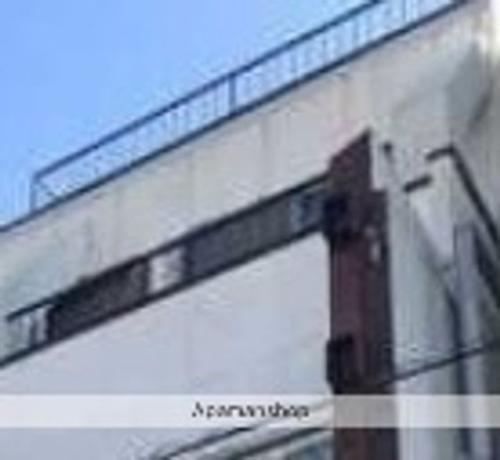 東京都世田谷区豪徳寺1丁目の賃貸マンションの外観