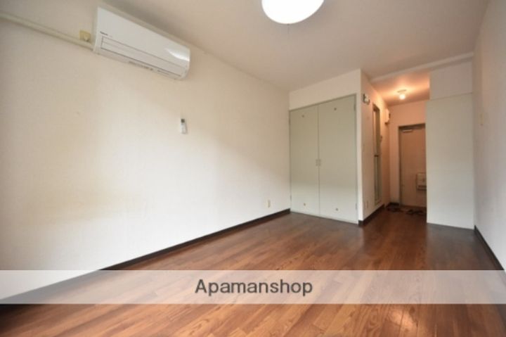 モンジュ榎本の居間