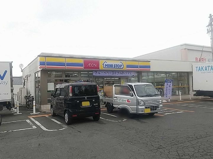 レオパレスMKの周辺