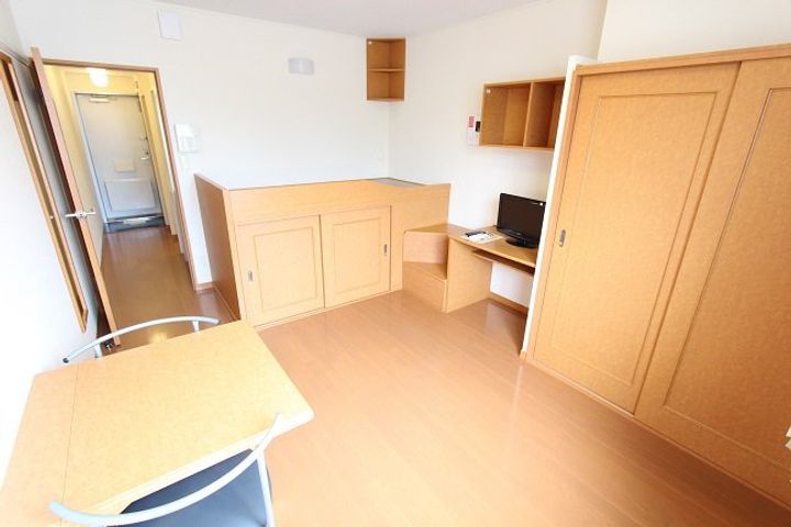 レオパレスプロテクシオンの居間