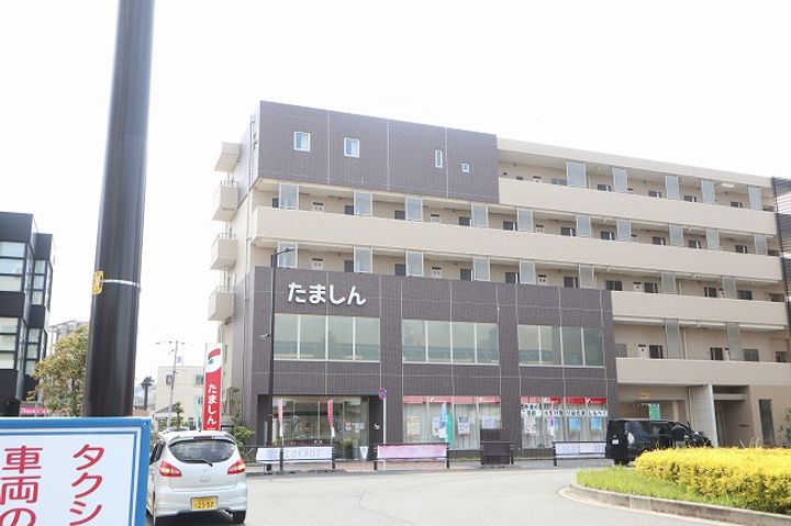 レオパレスプロテクシオンの周辺