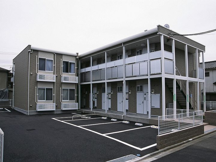 レオパレスカトレアの外観