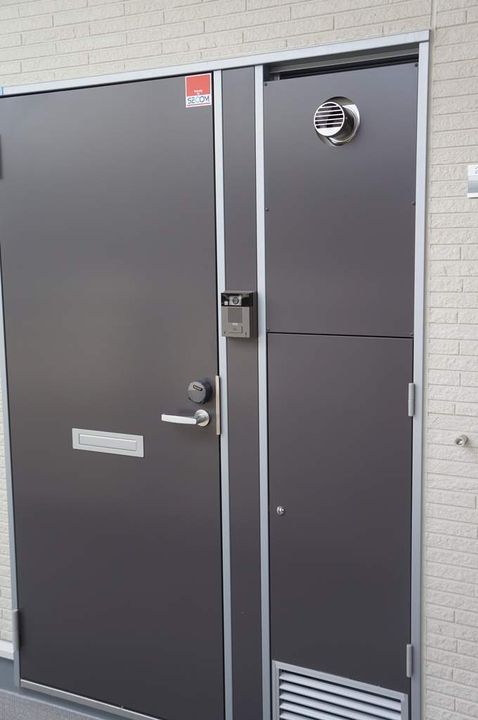 レオネクスト東小金井の玄関