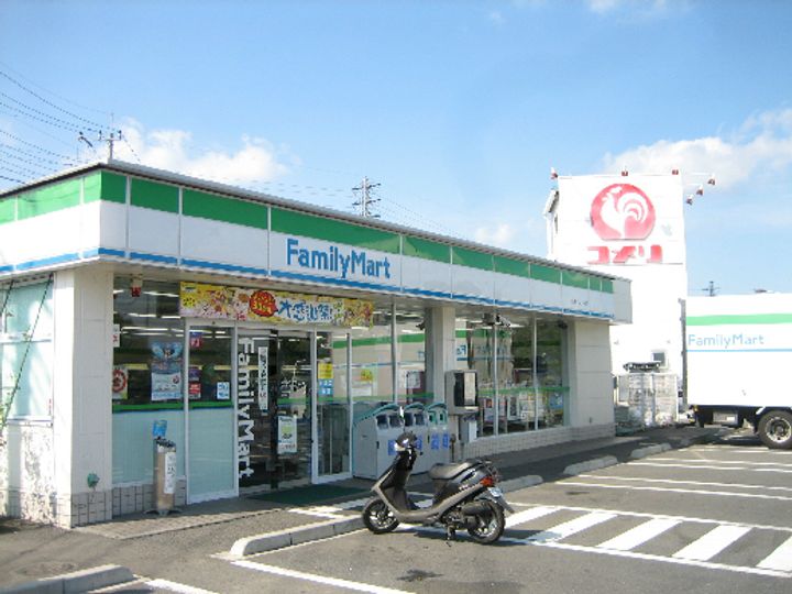 シャン・ポワール0101の周辺