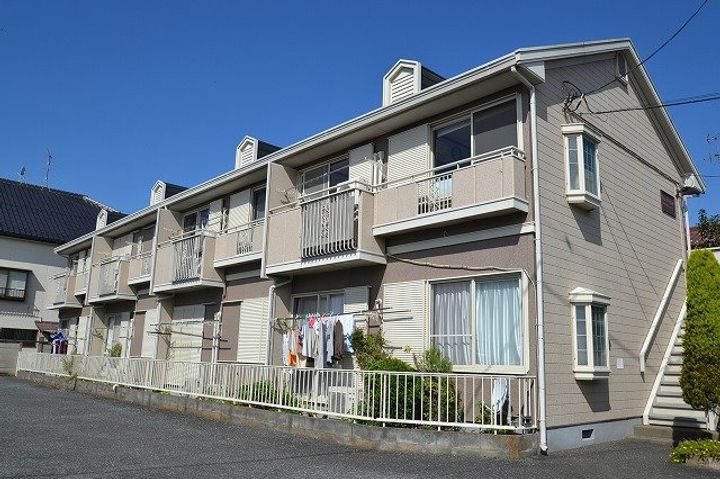 サンレイクペルテ205号室の外観