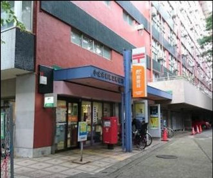 フィオーレ403の周辺