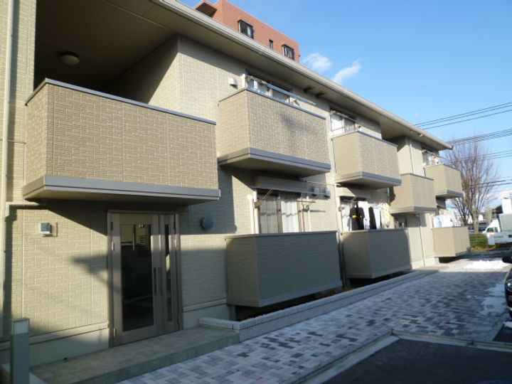 アンソレイエの外観