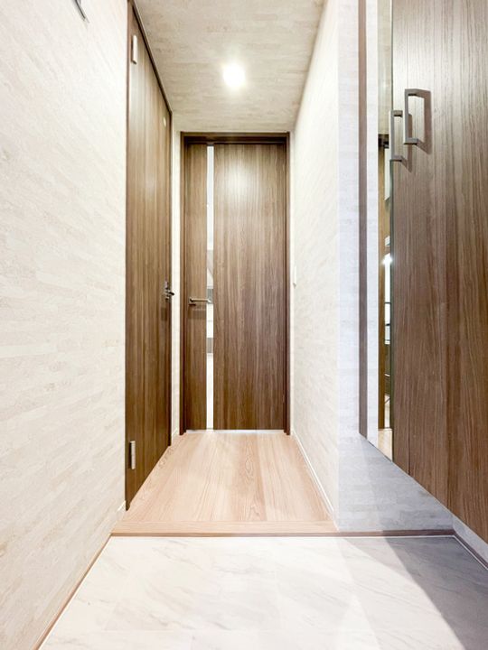 Dアセット栄町301の玄関