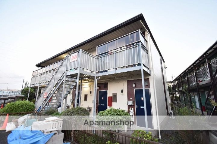 東京都国分寺市内藤2丁目の賃貸アパートの外観