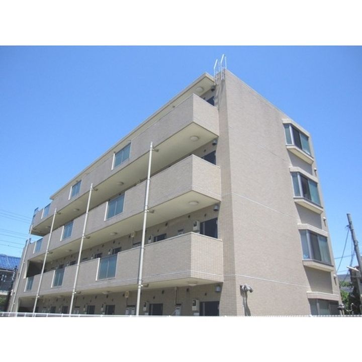 東京都調布市多摩川3丁目の賃貸マンションの外観