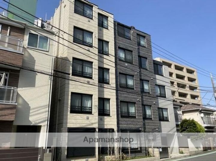 ウェルスクエア高井戸東の外観