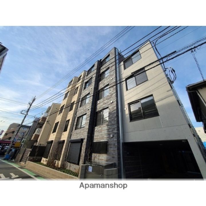 ウェルスクエア高井戸東の外観