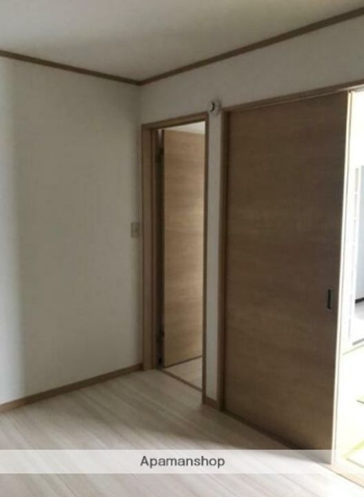 東京都練馬区南大泉4丁目の賃貸アパートの居間