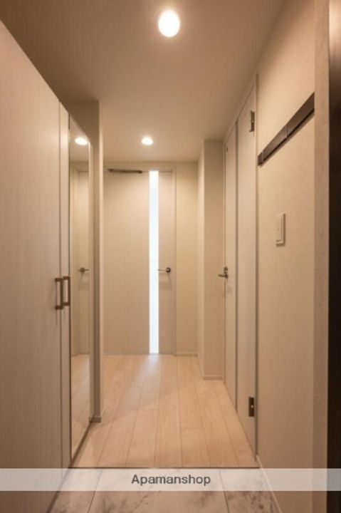 東京都杉並区天沼3丁目の賃貸マンションの玄関