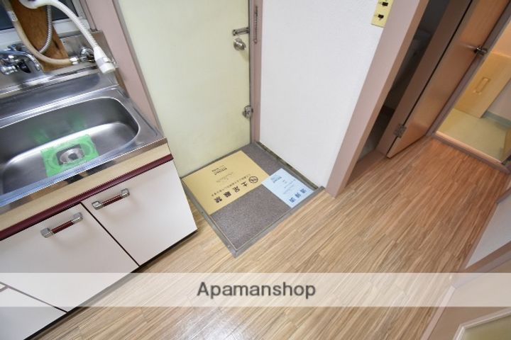 コーポ田中202の玄関