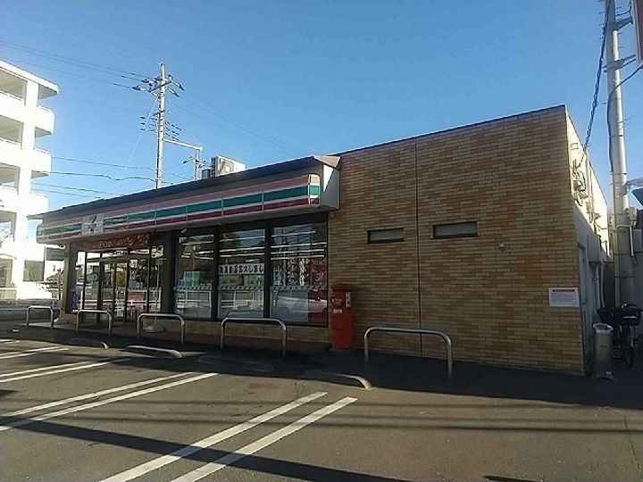 レオパレスFEDEの周辺