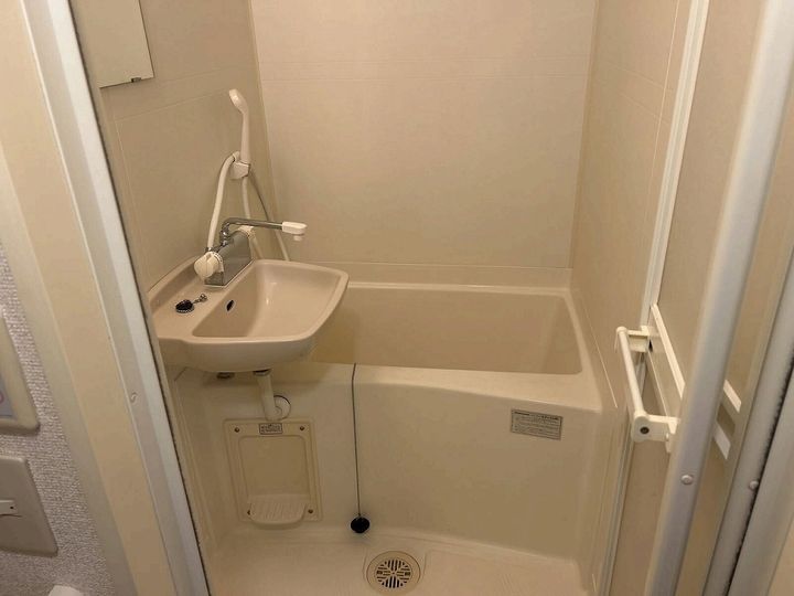 レオパレスFEDEの風呂