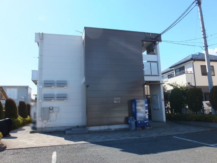 レオパレスFEDEの外観