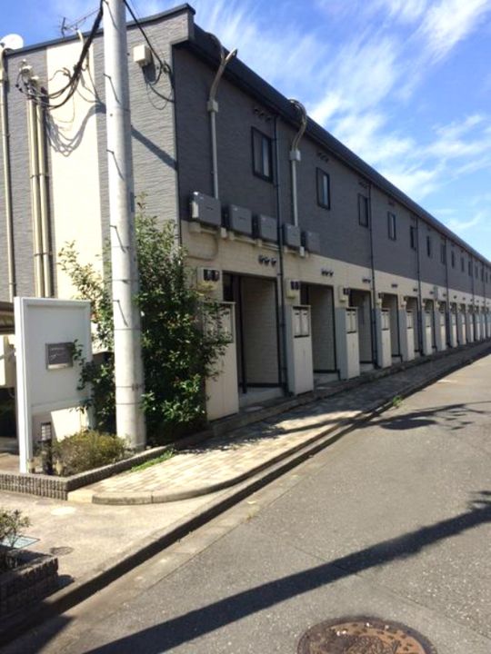 レオパレスCOSMOの外観