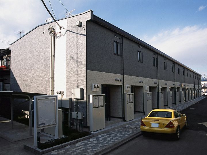 レオパレスCOSMOの外観