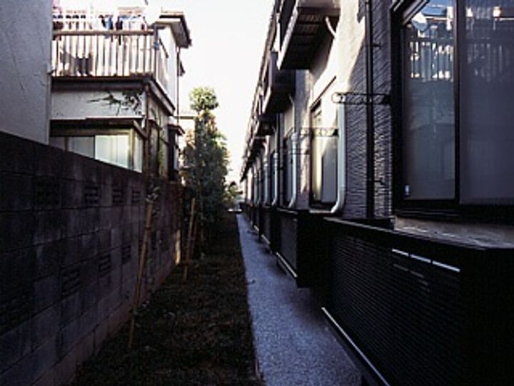 レオパレスCOSMOの外観