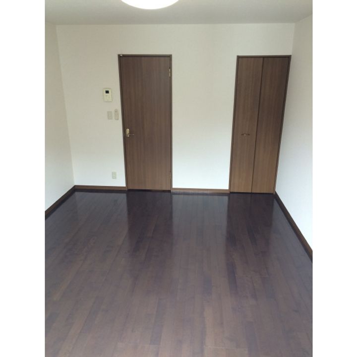 アムール エタンのその他画像