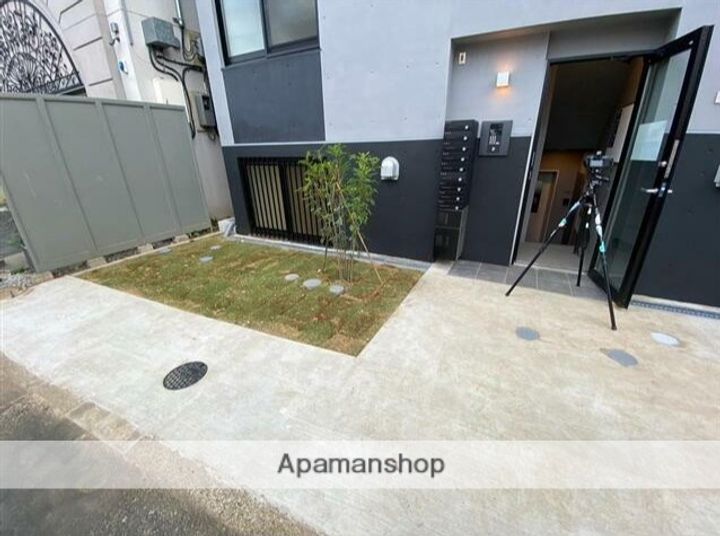 東京都武蔵野市吉祥寺本町4丁目の賃貸マンションの外観