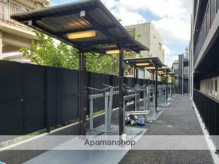 東京都武蔵野市境1丁目の賃貸マンションの外観