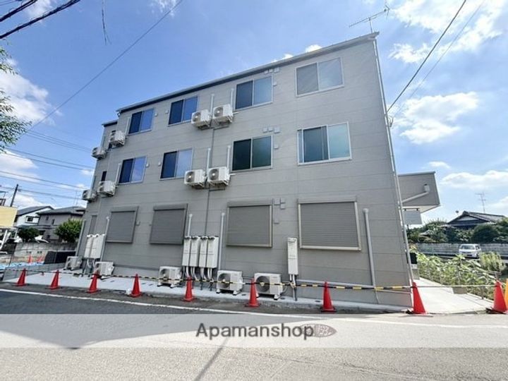 クレスト東村山の外観