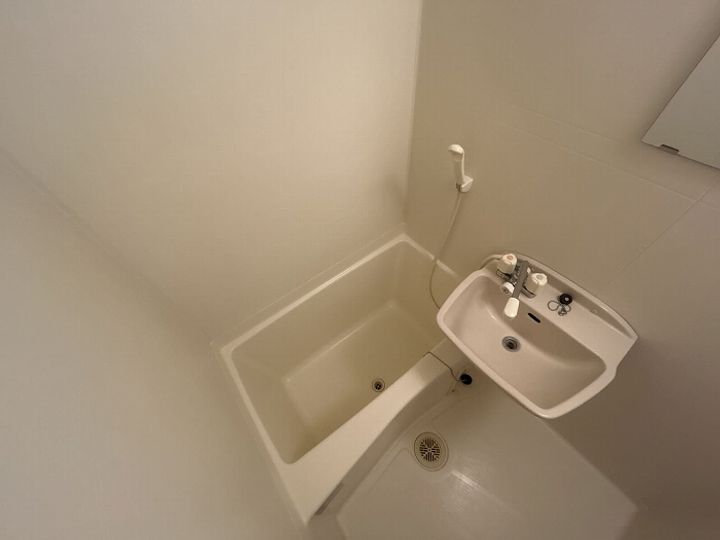 レオパレスラインホルト立石の風呂