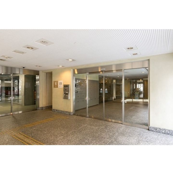 東雲キャナルコートCODAN19号棟の外観