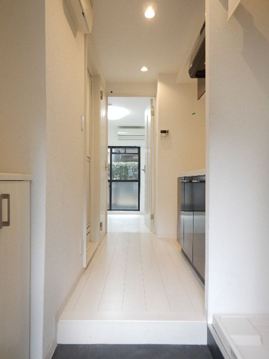 東京都葛飾区堀切4丁目の賃貸マンションの玄関