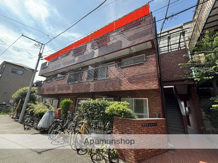 ブラウンハイツの外観