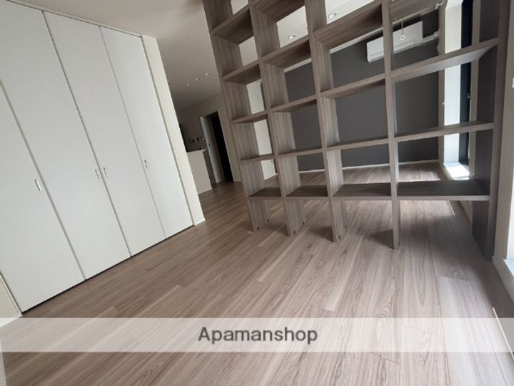 LALIQUE DEUXの内装