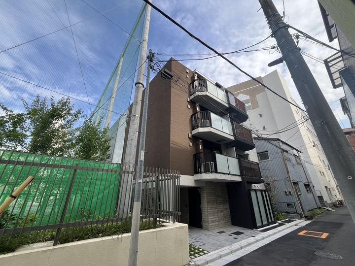 ルネサンスコート門前仲町の外観