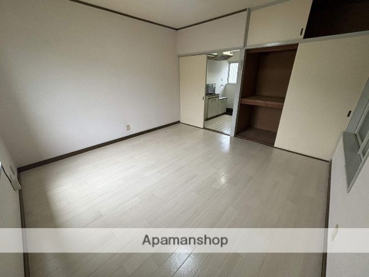 グリーンヒル国分寺の居間