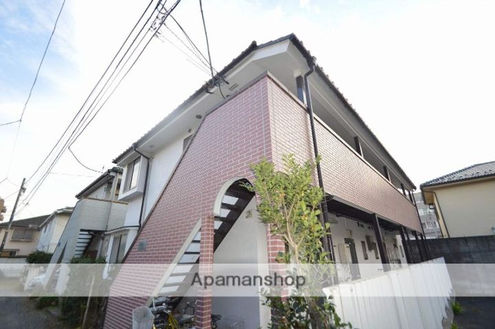 ハイツクレッセントの外観