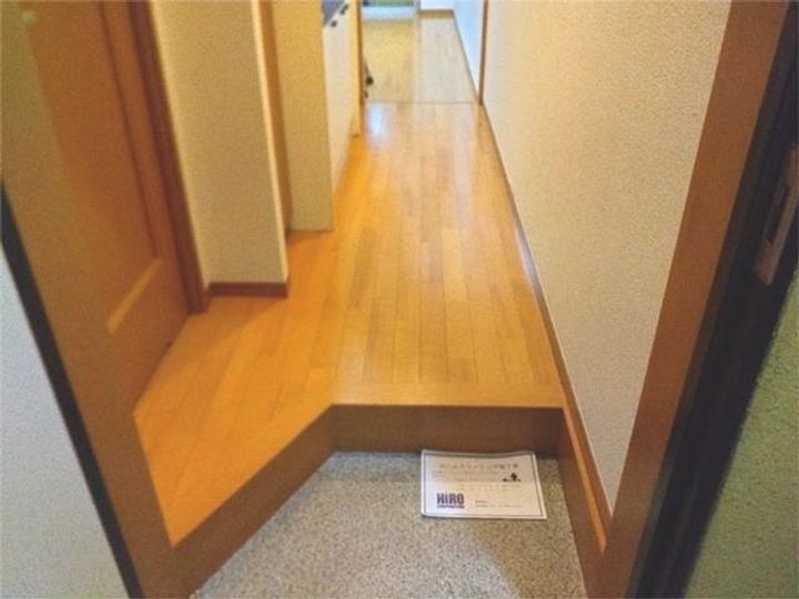 ビジュー府中402の玄関