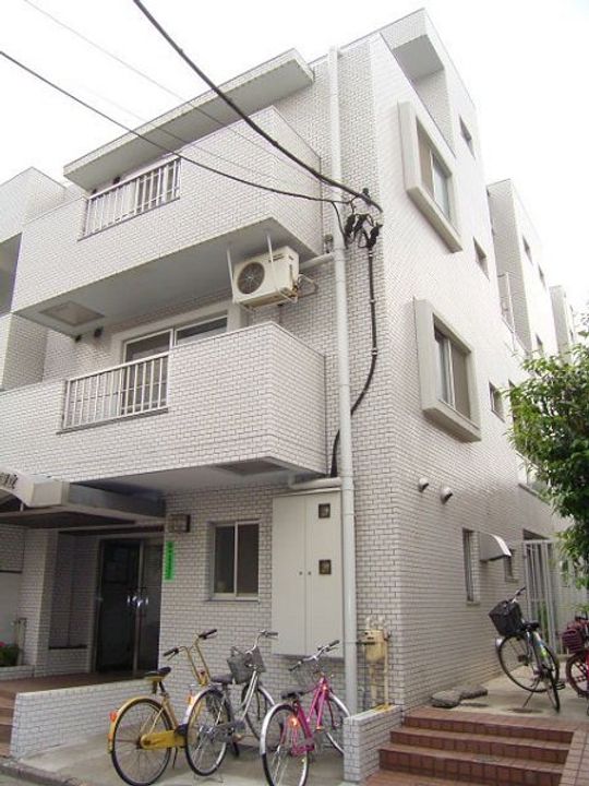 セントヒルズ国立の外観