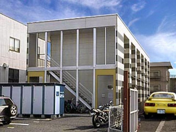 レオパレスMAISON HUIT・CINGの外観