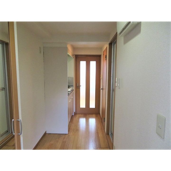 東京都豊島区池袋本町1丁目の賃貸マンションの内装